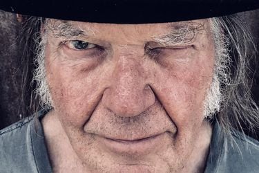 Neil Young: las mil batallas de un llanero solitario