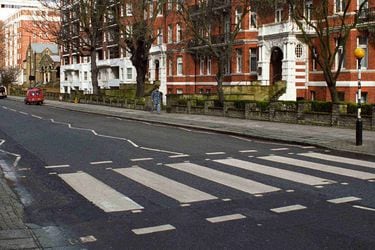 Abbey_Road_Crossing_London_Sander_Lamme
