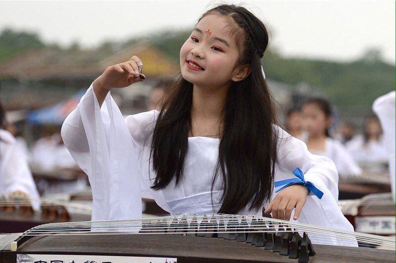 El guzheng es el milenario instrumento chino que cautiva en el mundo
