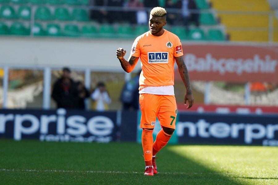 JUNIOR FERNANDES