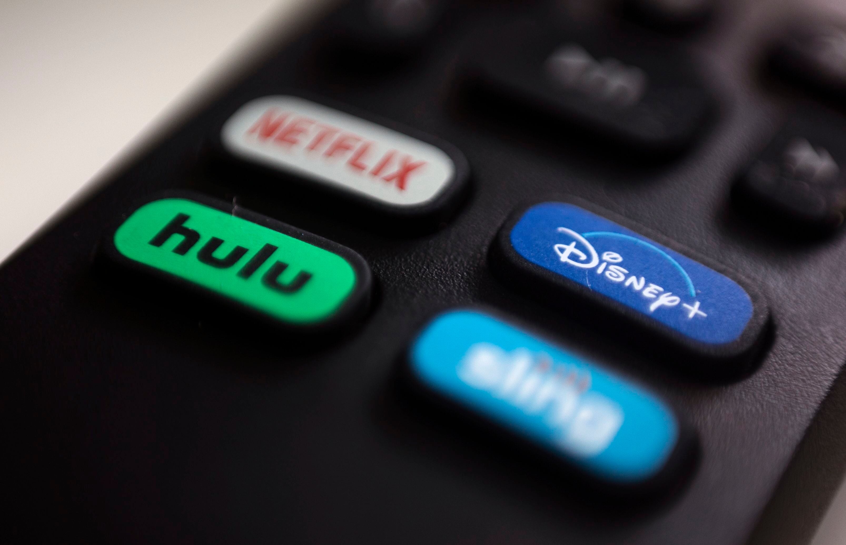 ¿Se acerca el fin de la televisión por cable? La consolidación del streaming amenaza al tradicional formato, pronto a cumplir 40 años en Chile