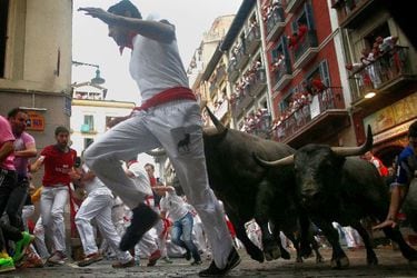 Los encierros de San Fermín en Pamplona debutan con 10 heridos