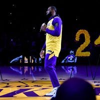 Lakers caen ante Trail Blazers en la jornada marcada por los homenajes a Kobe Bryant
