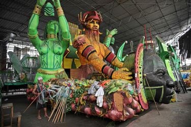 Sin turistas, pero con fiestas clandestinas: La “saudade” de Río de Janeiro por su carnaval