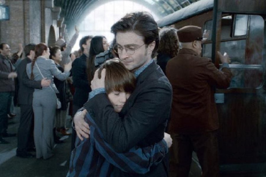 Harry-Potter-and-Albus-Final-Scene-Deathly-Hallows