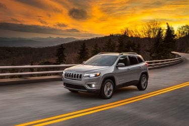 Jeep Cherokee 2019 Limited (3) (1)
