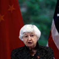 Yellen quiere un “bloque de oposición” del G7 al exceso de capacidad industrial de China