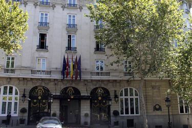 Entrada principal del hotel Ritz en Madrid. Efe