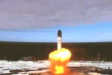 Rusia planea entrada en servicio de medio centenar de sus nuevos misiles intercontinentales con ojiva nuclear