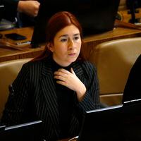 Diputada Catalina Pérez llega a declarar por caso Democracia Viva