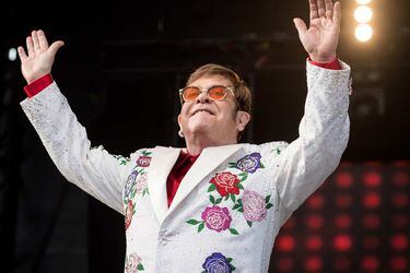 elton-john-50-años-disco-debut-1