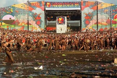 ¿Por qué nos fascina tanto la barbarie y el salvajismo de Woodstock 99?