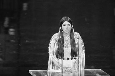 Sacheen Littlefeather: Hollywood pide disculpas 50 años después a la actriz indígena que rechazó un Oscar en nombre de Marlon Brando