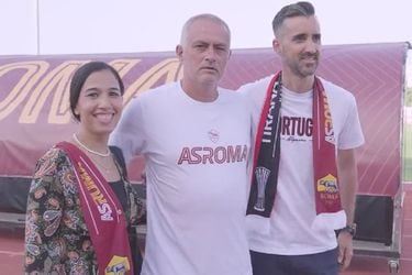 Mourinho, el testigo VIP: fanático de la Roma pide matrimonio delante del técnico portugués