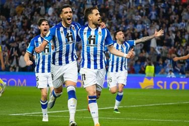 La Real Sociedad goleó al Cádiz de Tomás Alarcón