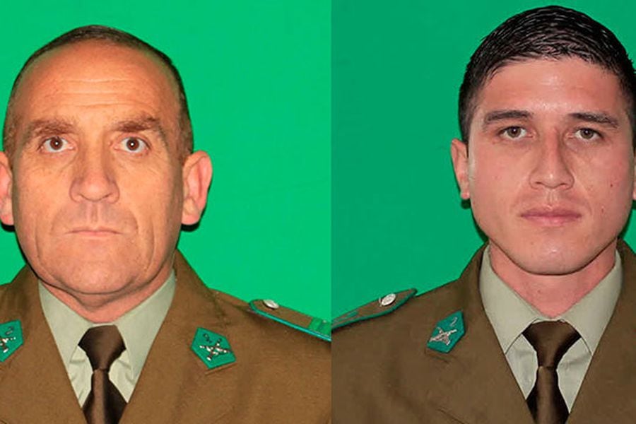 Los dos carabineros detenidos en Bolivia: De izquierda a derecha, el suboficial Jaime Rubén Díaz Pezo y el cabo segundo Nicolás Antonio Morales Manríquez.