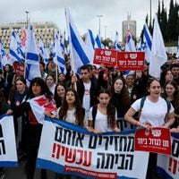 Crece presión sobre Netayahu por situación de rehenes: poderoso sindicato israelí convoca a paro de cara a los 100 días del ataque de Hamas