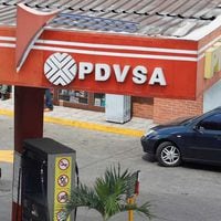 Justicia venezolana condena a dos exgerentes de la petrolera estatal por “liberar” información a EE.UU.