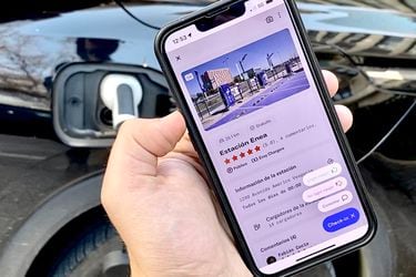 App chilena de electromovilidad suma funciones colaborativas tipo Waze