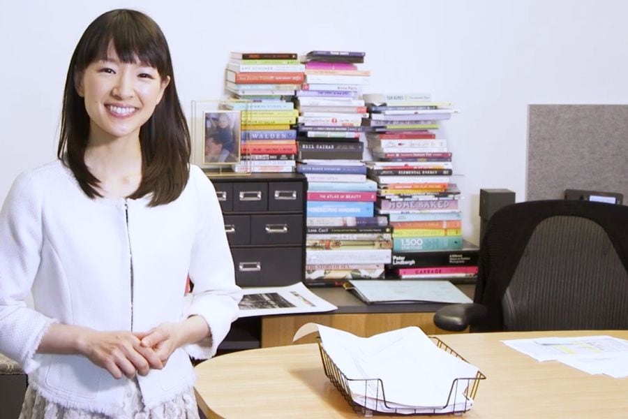 101317-marie-kondo-desk-video-tout