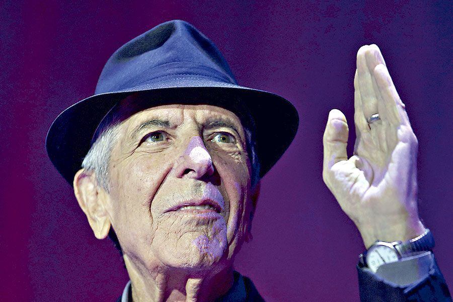 Leonard-Cohen-gestures-as-h-(43551400)