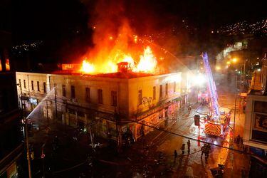 Incendio farmacia Valparaíso
