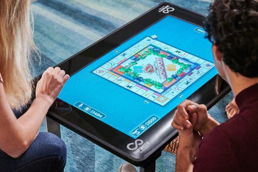 Los juegos de mesa se vuelcan a lo digital y experimentan un boom - La  Tercera