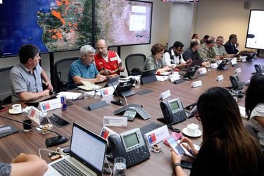 Monsalve confirma 23 fallecidos y siete detenidos por eventuales responsabilidades en incendios forestales: gobierno presentará querellas