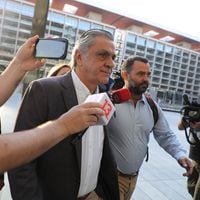 Dos años sentado en un juicio: las consecuencias del fallo del TC que declaró inadmisible alegato de Longueira 