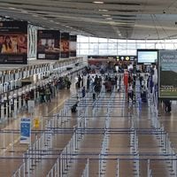Tráfico aéreo internacional en aeropuertos de Chile supera por primera vez niveles prepandemia
