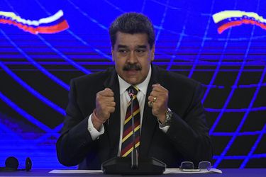 Maduro exige a Presidente Fernández devolución del avión venezolano-iraní retenido en Argentina