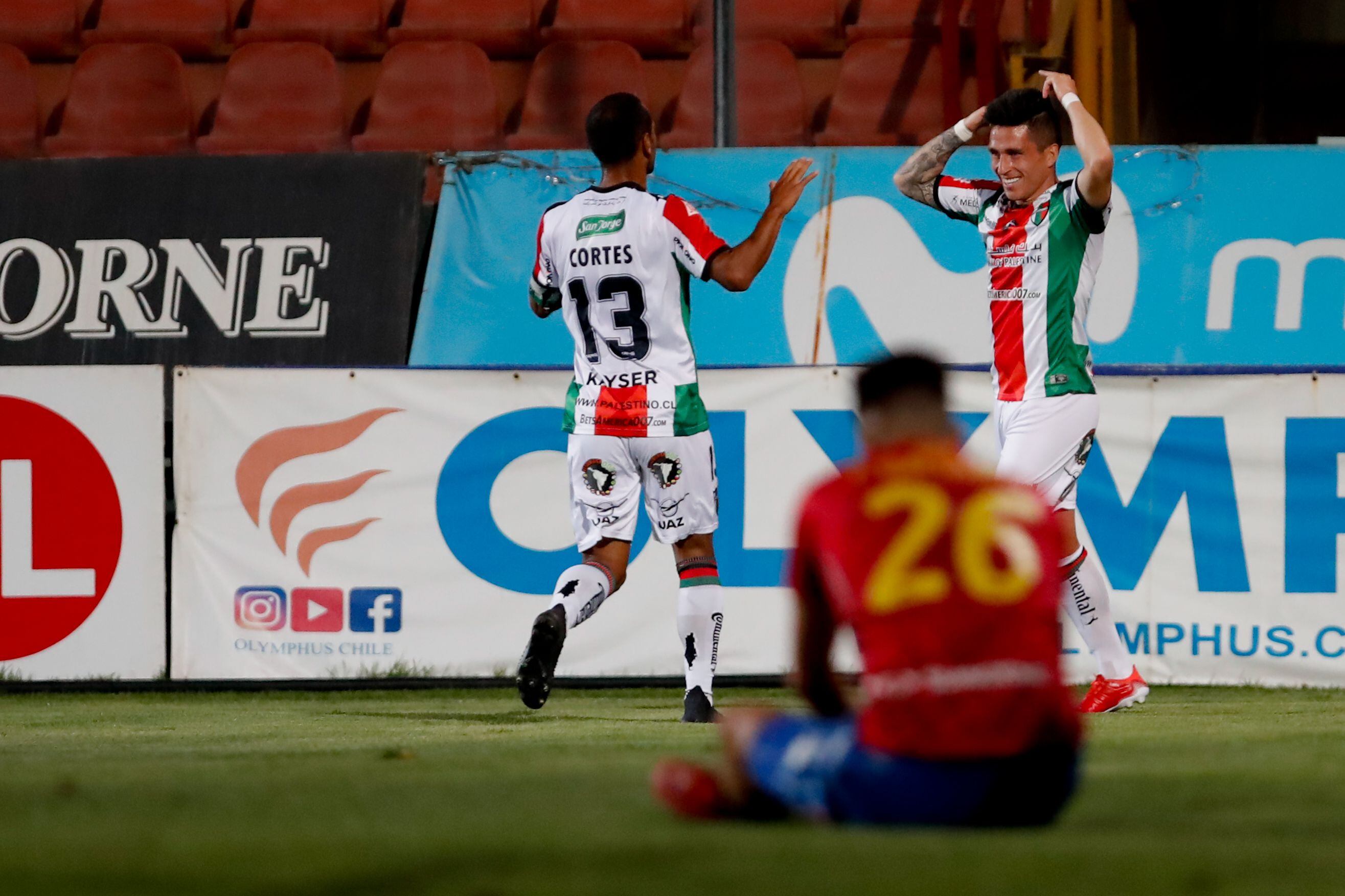 Palestino arranca de la B y deja más preocupada a la U - La Tercera