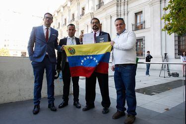 Amigos de Venezuela en La Moneda
