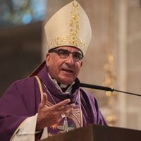 “Me están suplantando”: arzobispo Chomalí denuncia ante la Fiscalía estafa con correo que utiliza su nombre