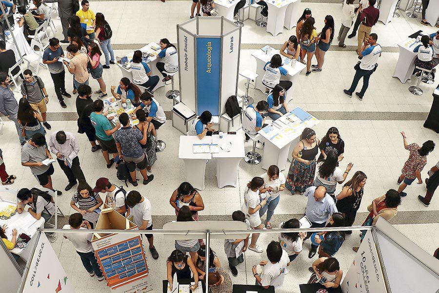 Imagen-POSTULACIONES-UNIVERSITARIAS-2471