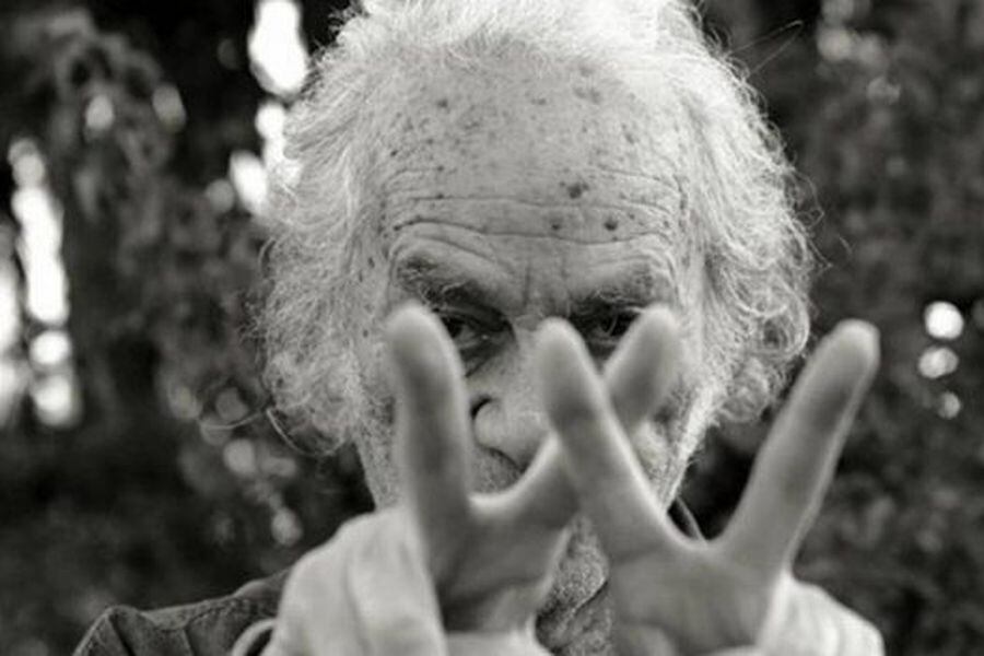 nicanor-parra_-el-destacado-antipoeta-cumple-99-anos-620x350