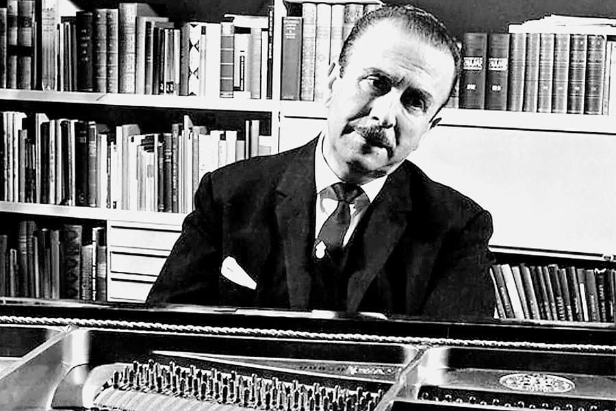 Claudio-Arrau-en-el-piano