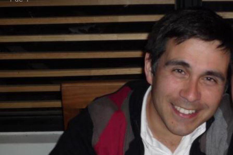 Buen alumno, garantista y deslenguado: El perfil de Juan Pablo Flores, el polémico juez de San Antonio - La Tercera Buen alumno, garantista y deslenguado: El perfil de Juan Pablo Flores, el polémico juez de San Antonio - La Tercera