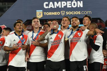 Paulo Díaz en la celebración del título de River Plate.