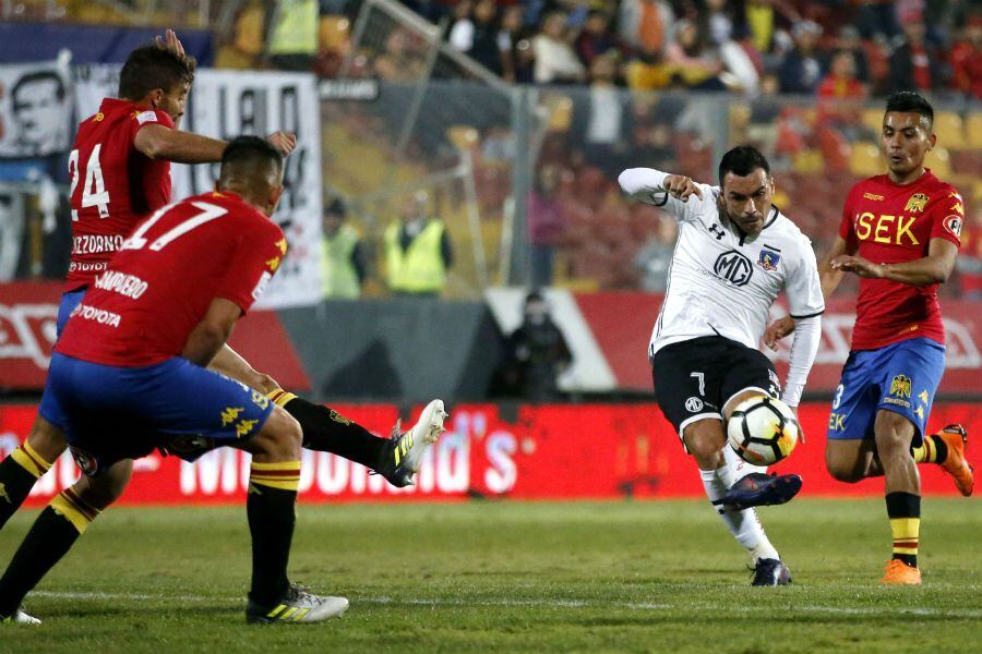 Unión Española, Colo Colo, Esteban Paredes