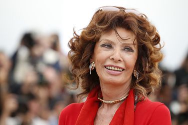 Sophia Loren se fractura y es operada tras un accidente doméstico