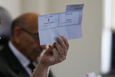 VALPARAISO: Conteo de votos alcaldes Zapallar