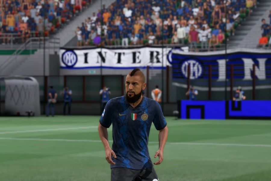 La versión digital de Arturo Vidal en el FIFA 22, con la equipación del Inter.