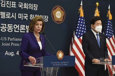 En Seúl, Pelosi evita pronunciarse sobre Taiwán y China