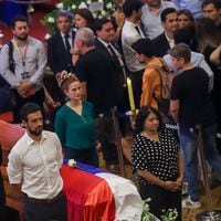 Guardia de honor: la trastienda del simbólico gesto que realizaron alcaldes opositores a Sebastián Piñera