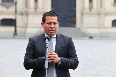 Abogado de Castillo abandona defensa del mandatario tras denunciar “ruptura del orden constitucional”