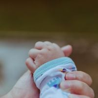 Padres de Mía, la bebé de dos meses fallecida en hospital de San Antonio, presentan querella por negligencia