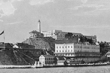 El infierno de Alcatraz: agujero como baño,  prohibición de hablar y una trampa mortal para escapar