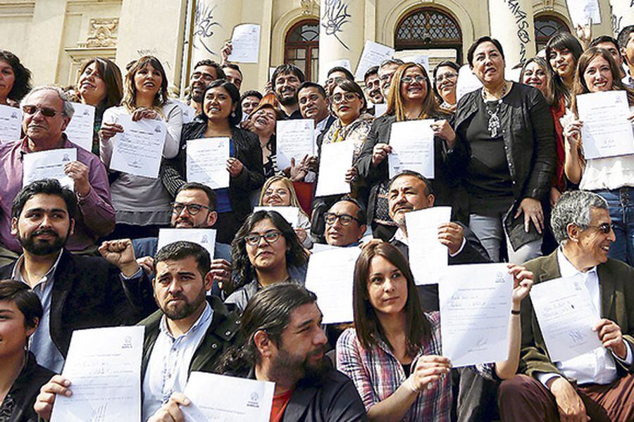 Las estrategias de los partidos del Frente Amplio para no ser disueltos