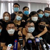 Hong Kong declara a 14 activistas culpables de subversión en el mayor juicio contra defensores de la democracia 